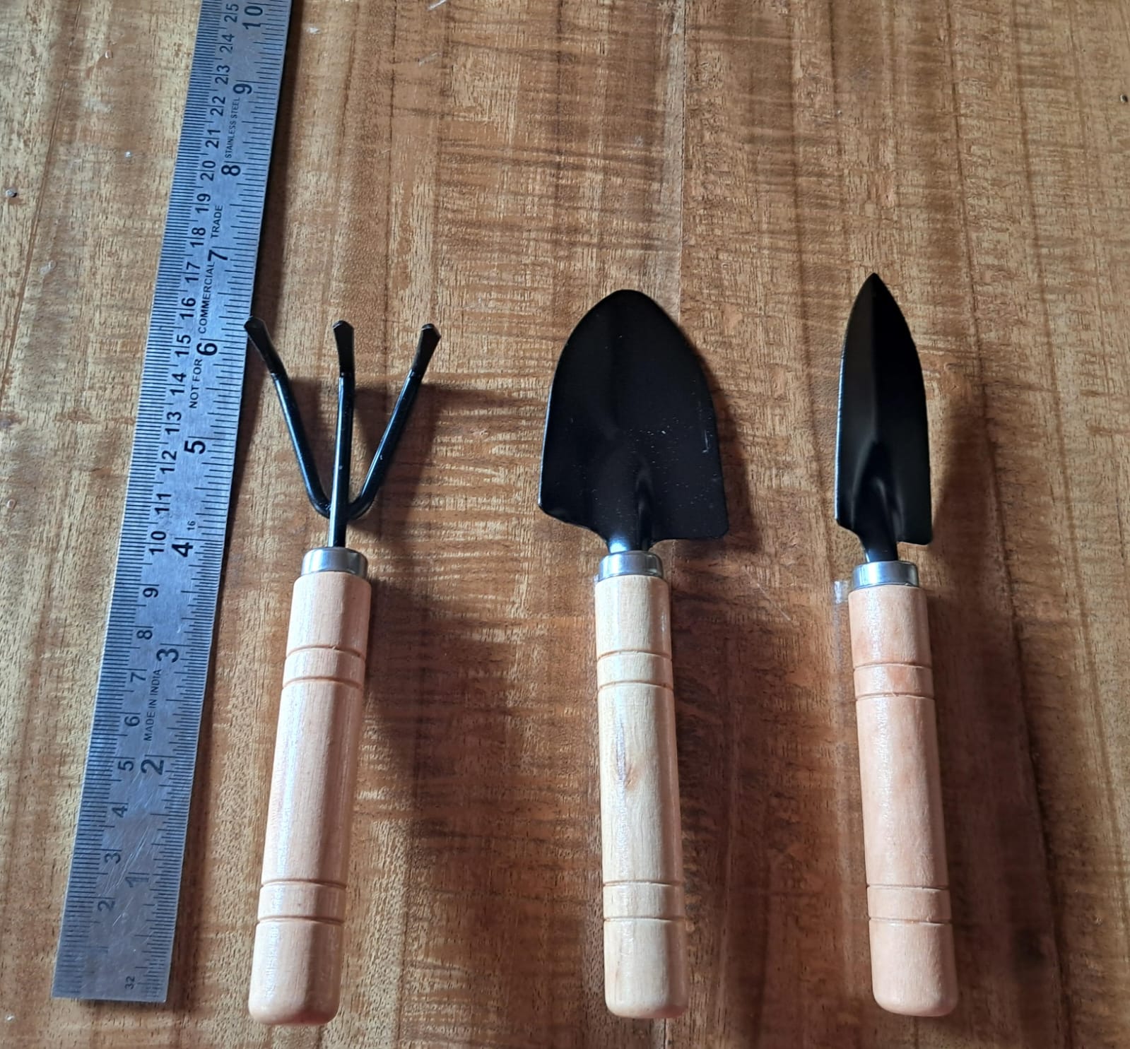 Mini Garden Tool Set with Wooden Handles – Trowel, Transplanter, and Weeder